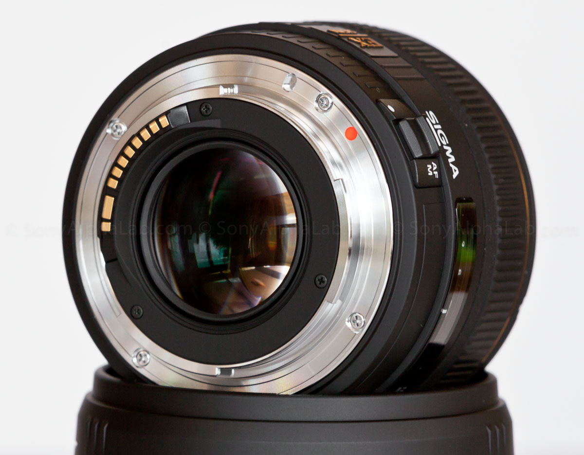 Sigma 30mm f/1.4 EX DC HSM Lens for Canon Digital SLR Cameras