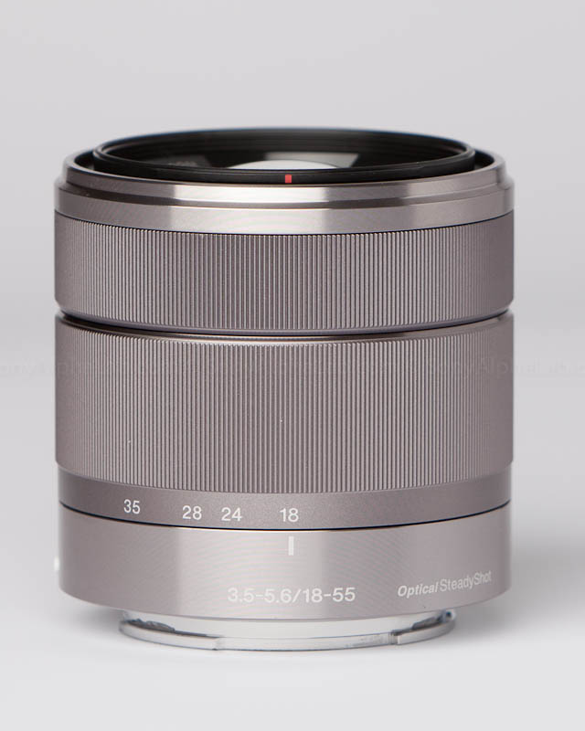 Sony E-Mount 18-55mm f/3.5-5.6 Zoom Lens @ 18mm