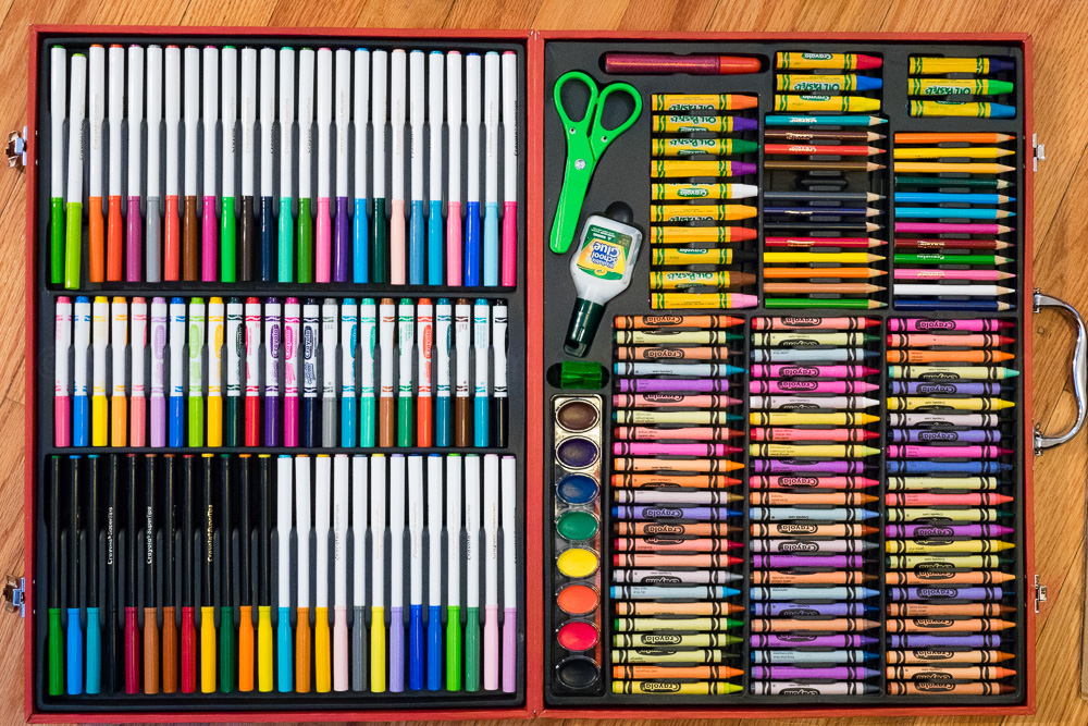 Crayola masterworks Art case review for u!!(colorful) 