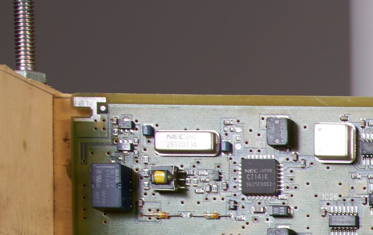 100% Crop - Sony A7r II - Lab Testing @ f/8 - RAW