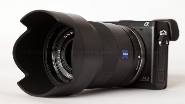 Sony Nex-7 w/ 24mm f/1.8 E-Mount Carl Zeiss Sonnar Lens
