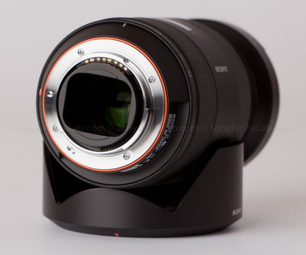 Sony 24-70mm f/2.8 Carl Zeiss Lens