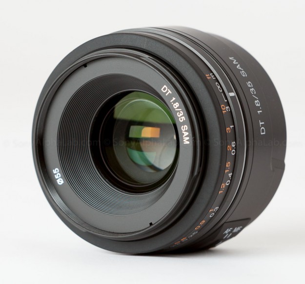 Sony DT 35mm f/1.8 Lens